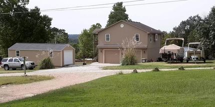 Land in Hickory County, Missouri