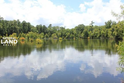 Farm and Ranch in Berkeley County, South Carolina
