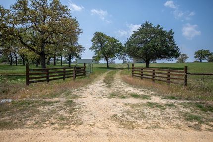 Farm and Ranch in Caldwell County, Texas