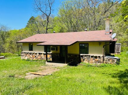 Land in Izard County, Arkansas