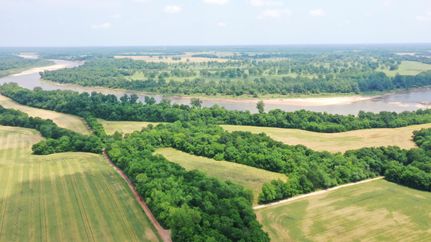 Farm and Ranch in Lamar County, Texas