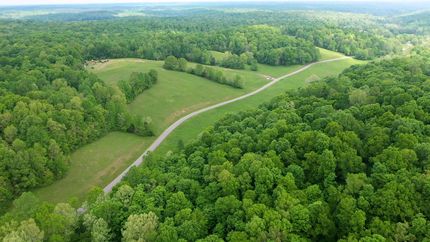 Farm and Ranch in Dickson County, Tennessee