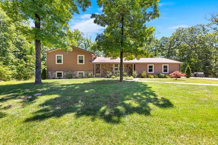 Farm and Ranch in Warren County, Missouri