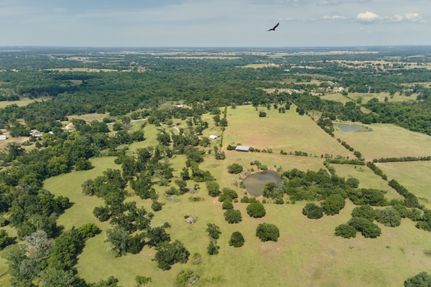 Farm and Ranch in Washington County, Texas