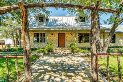 House in Palo Pinto County, Texas