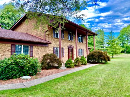 House in Larue County, Kentucky