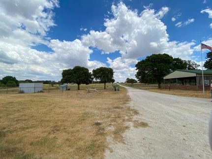 Farm and Ranch in Hill County, Texas