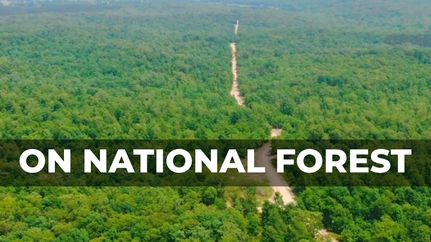 Farm and Ranch in Howell County, Missouri