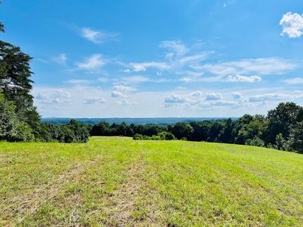 Farm and Ranch in Russell County, Kentucky
