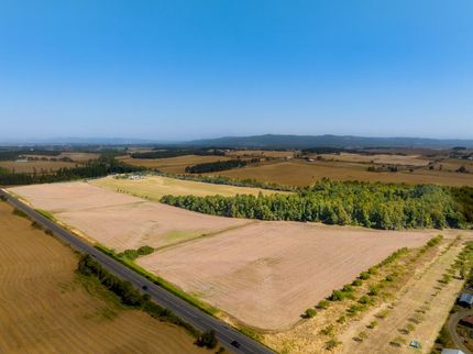 Farm and Ranch in Polk County, Oregon