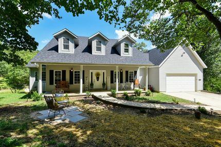 House in Douglas County, Missouri