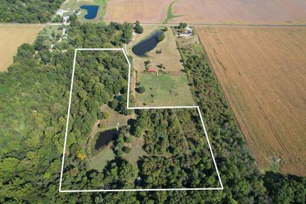 Farm and Ranch in Marion County, Illinois