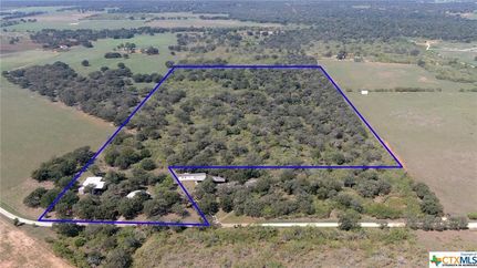 Farm and Ranch in Gonzales County, Texas