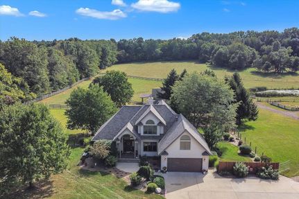 House in Calhoun County, Michigan