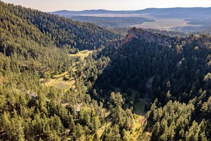 Farm and Ranch in Weston County, Wyoming