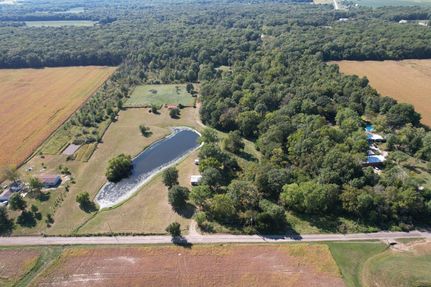 Farm and Ranch in Marion County, Illinois