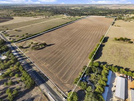Farm and Ranch in Guadalupe County, Texas