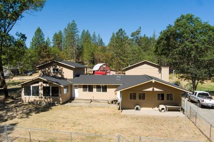 House in Josephine County, Oregon
