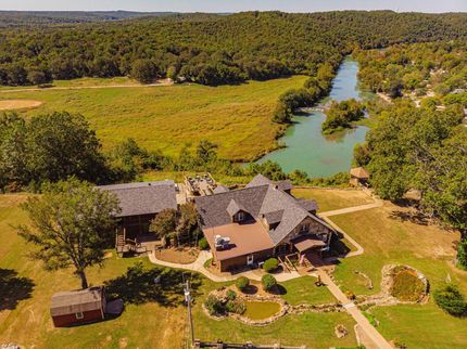 House in Sharp County, Arkansas