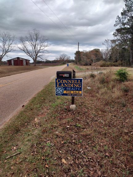 House in Coffee County, Alabama