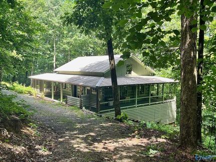 Farm and Ranch in DeKalb County, Alabama
