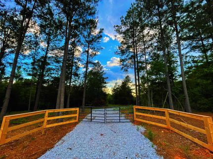 Farm and Ranch in Laurens County, South Carolina