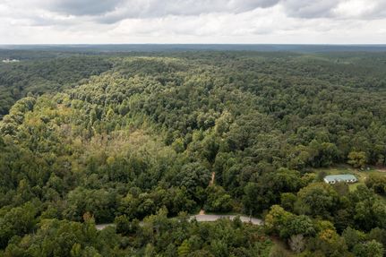 Farm and Ranch in Lewis County, Tennessee