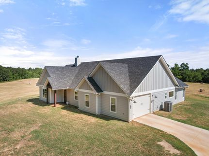 Farm and Ranch in Upshur County, Texas