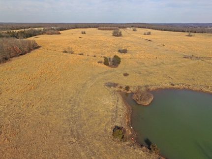 Farm and Ranch in Hickory County, Missouri