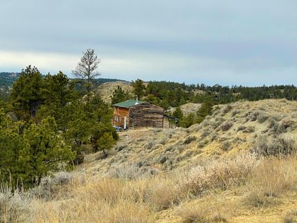 Farm and Ranch in Custer County, Montana