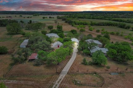 House in Hamilton County, Texas