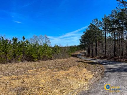 Land in Perry County, Tennessee