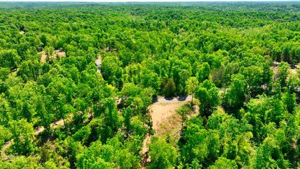 Land in Perry County, Tennessee