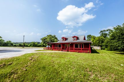 House in Trinity County, Texas