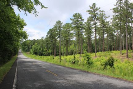 Farm and Ranch in Kershaw County, South Carolina