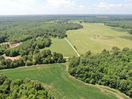 Farm and Ranch in Benton County, Mississippi