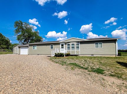 Farm and Ranch in Charles Mix County, South Dakota