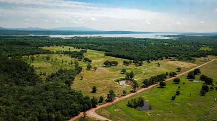 Land in Le Flore County, Oklahoma