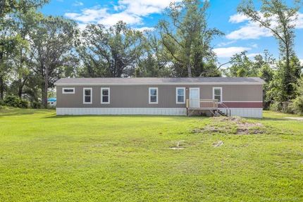 House in Calcasieu Parish, Louisiana