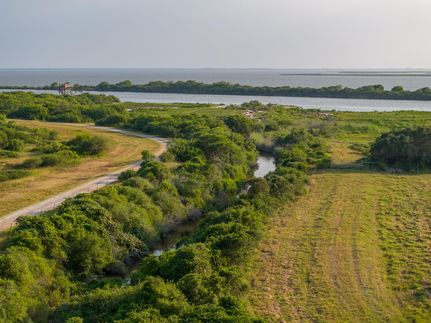 Farm and Ranch in Calhoun County, Texas