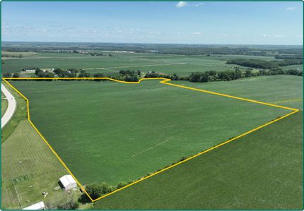 Farm and Ranch in Cedar County, Iowa
