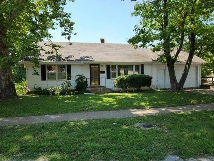 Farm and Ranch in Howell County, Missouri