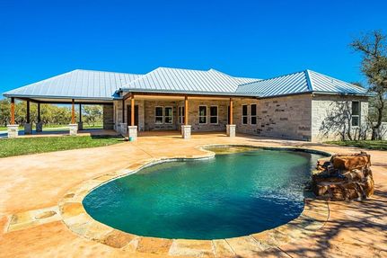 Farm and Ranch in Kerr County, Texas