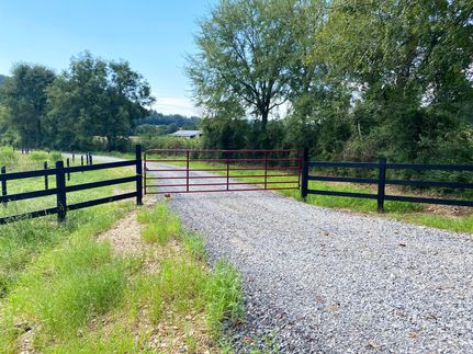 Farm and Ranch in Blount County, Alabama