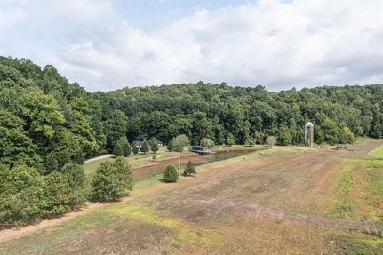 Farm and Ranch in Humphreys County, Tennessee