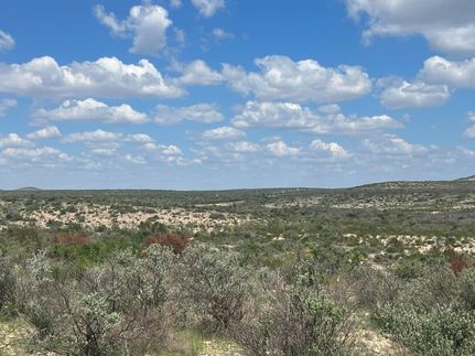 Farm and Ranch in Val Verde County, Texas