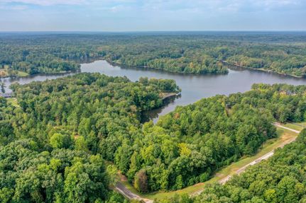 Lakefront Property in Carroll County, Tennessee