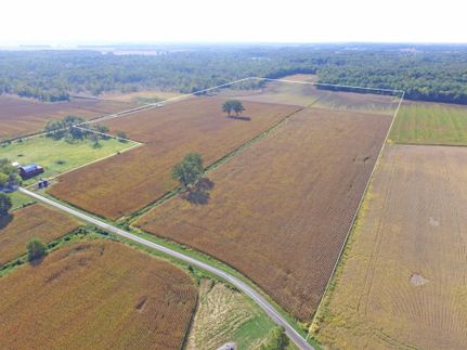 Farm and Ranch in Wayne County, Illinois