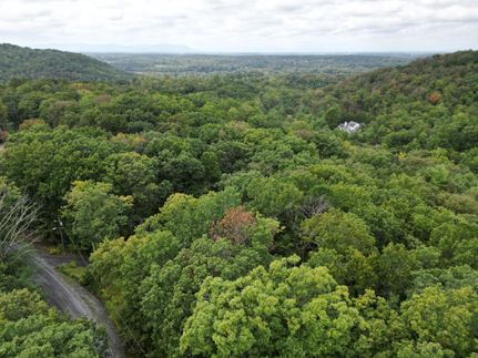 Farm and Ranch in Warren County, Virginia
