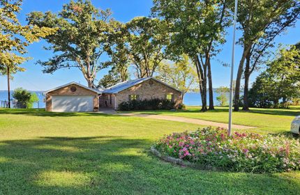 Farm and Ranch in Henderson County, Texas